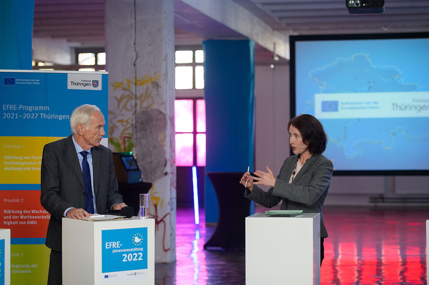 Podiumsdiskussion während der EFRE-Jahresveranstaltung 2022