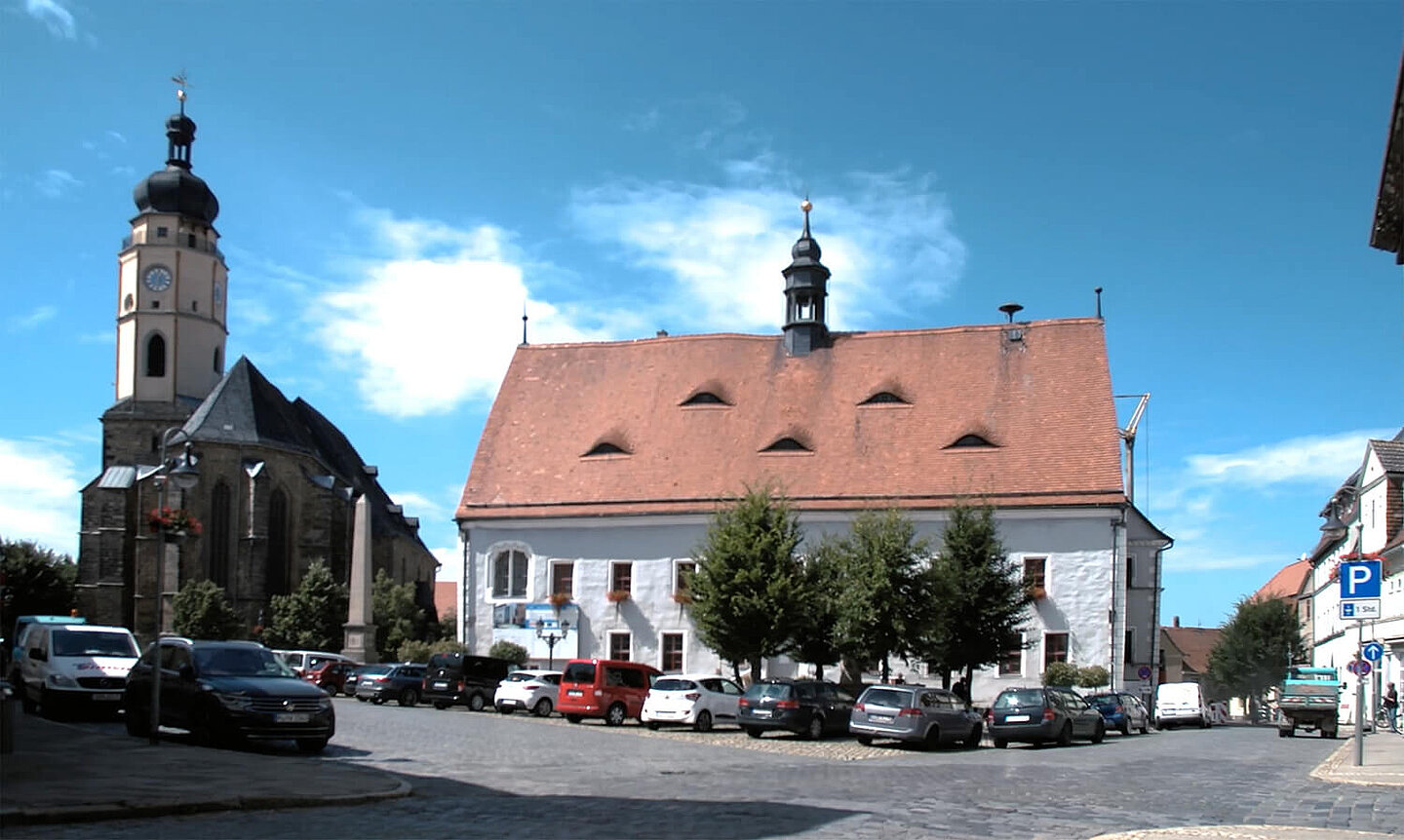 Buttstädter Rathaus und Kirche